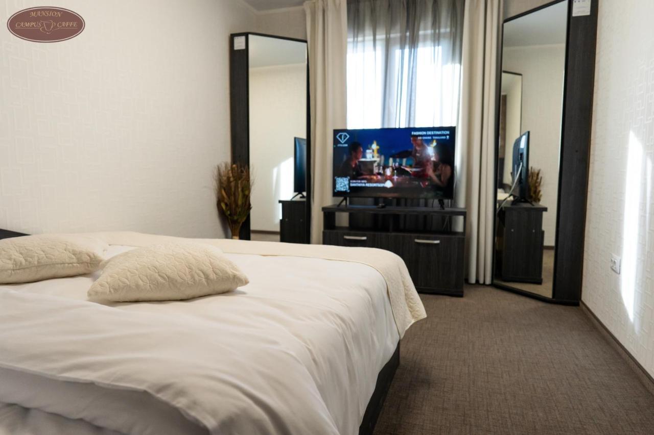 Campus Caffe Mansion Otel Buzău Dış mekan fotoğraf