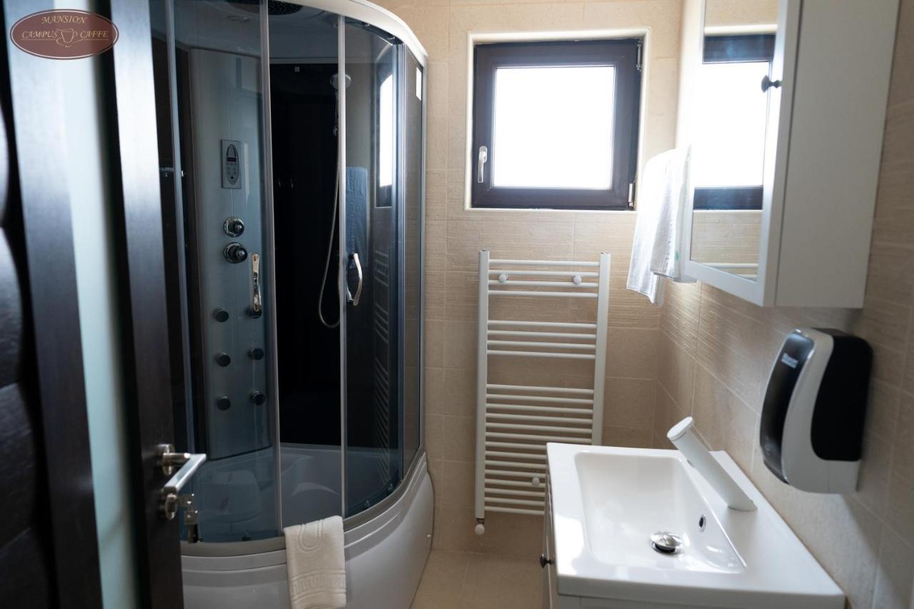 Campus Caffe Mansion Otel Buzău Dış mekan fotoğraf