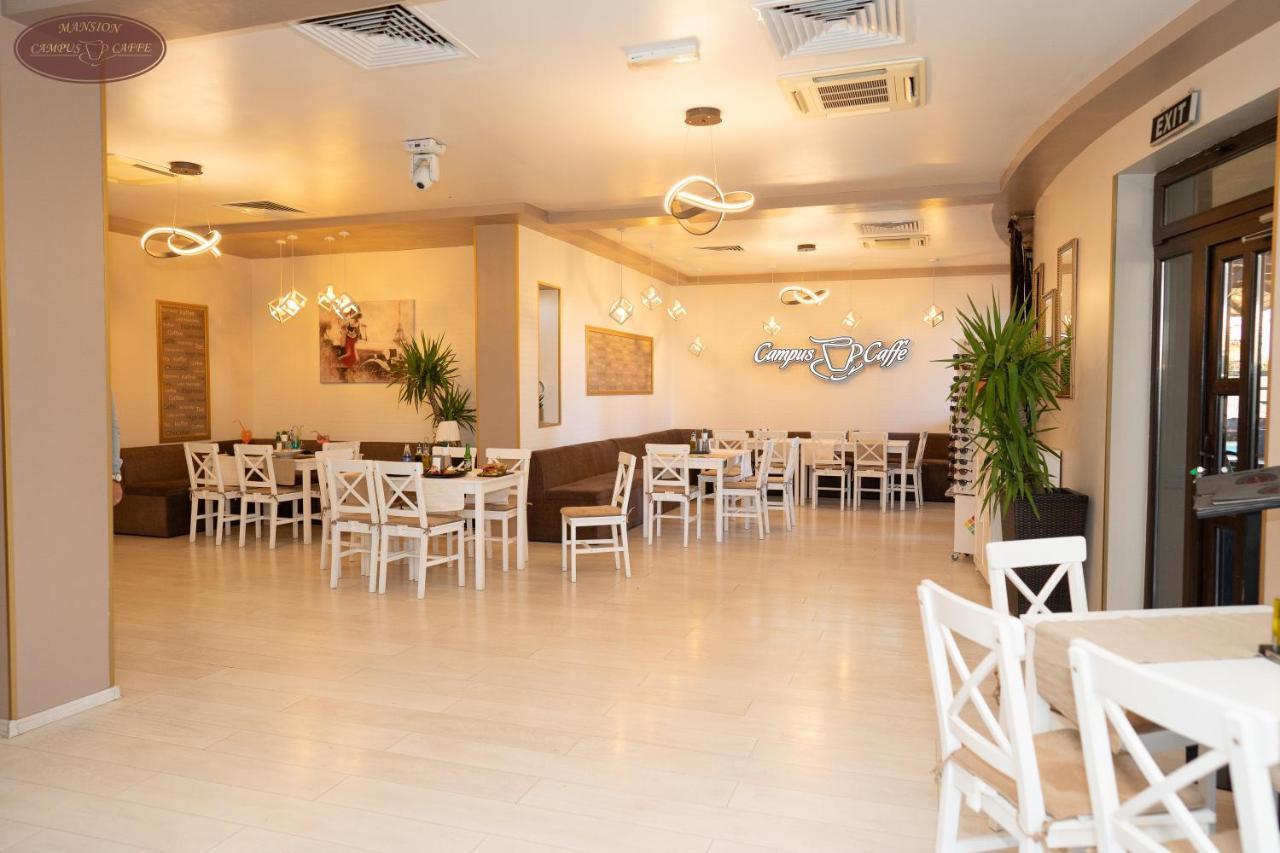 Campus Caffe Mansion Otel Buzău Dış mekan fotoğraf
