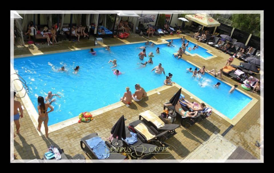 Campus Caffe Mansion Otel Buzău Dış mekan fotoğraf