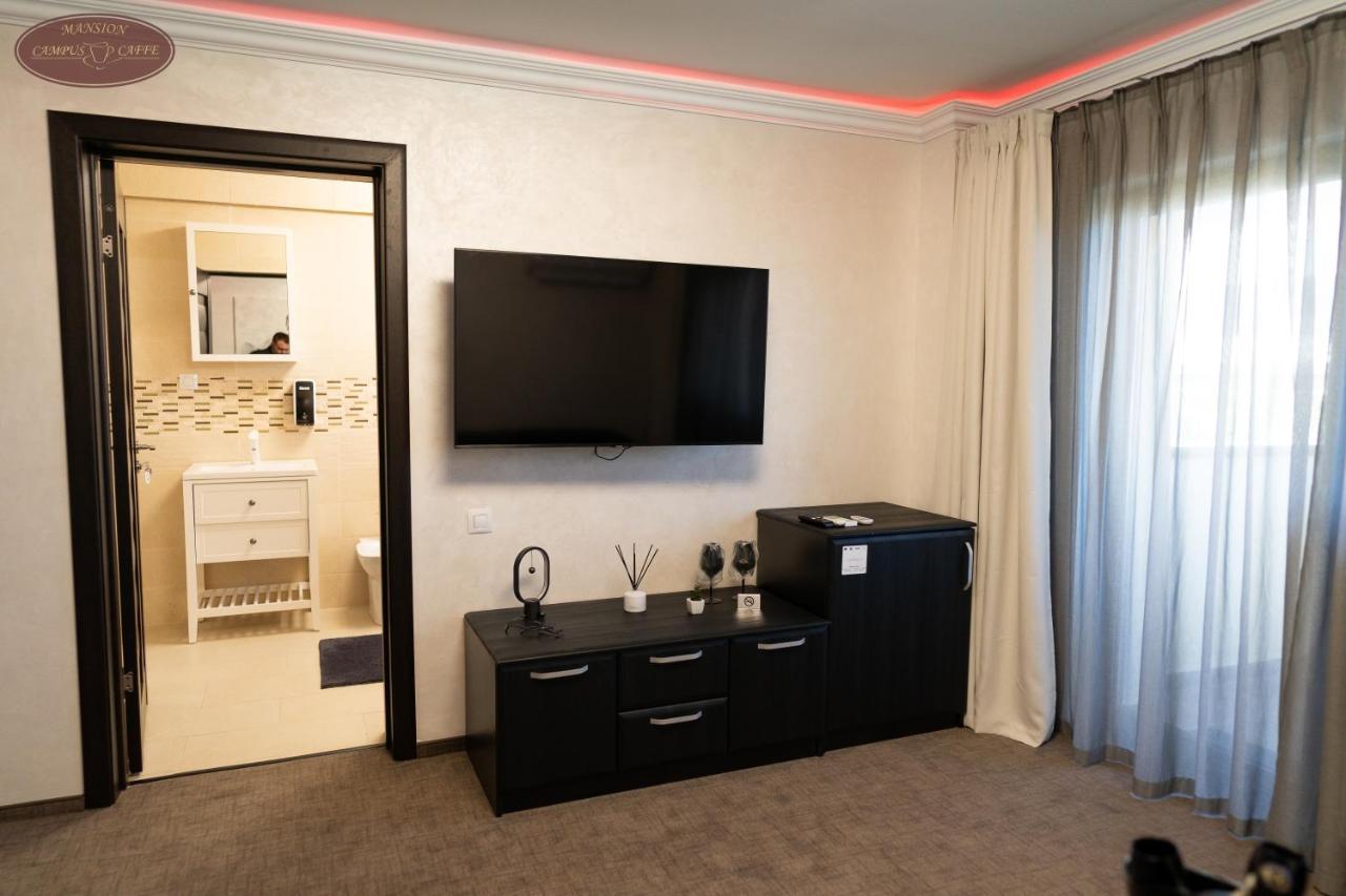 Campus Caffe Mansion Otel Buzău Dış mekan fotoğraf